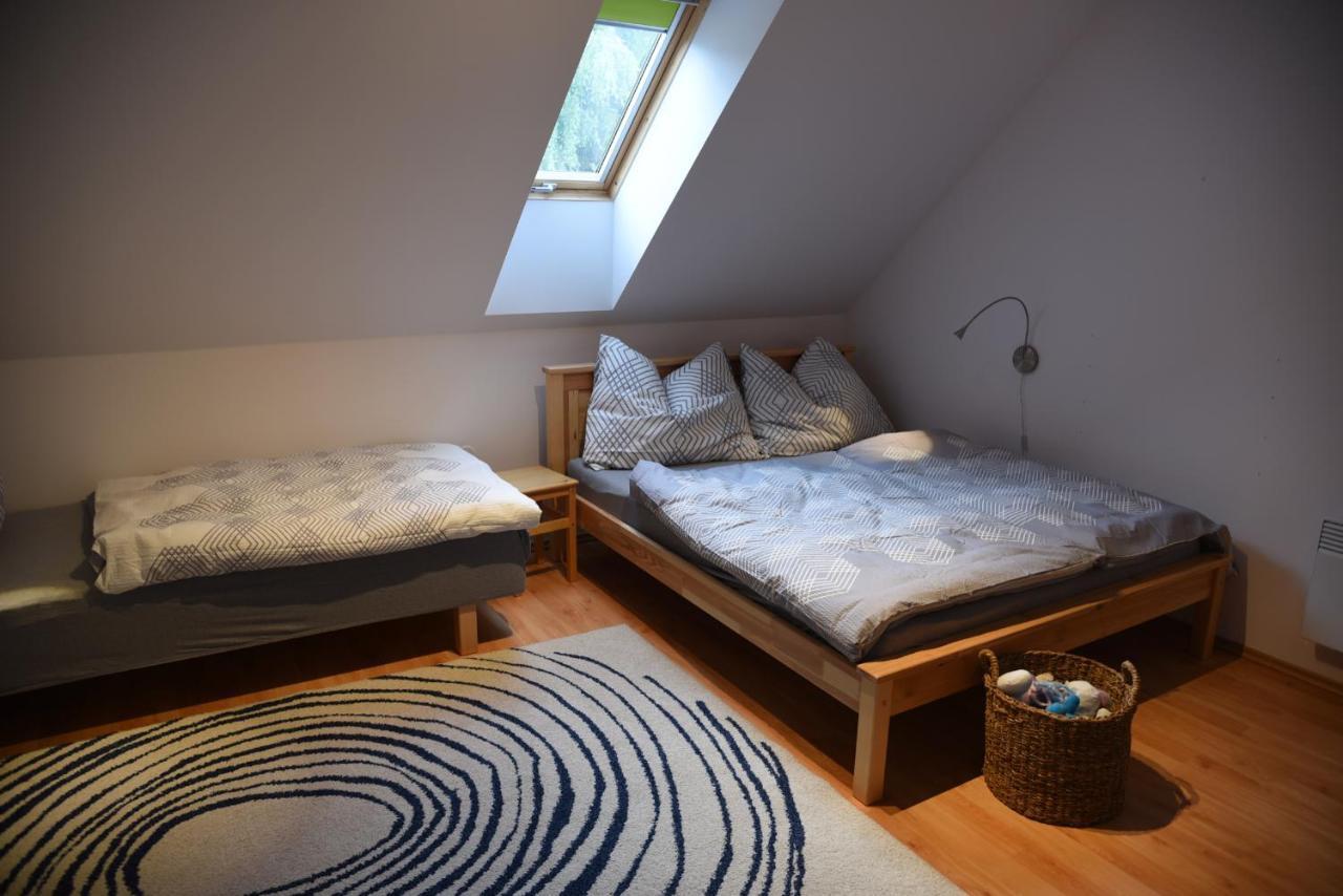 Apartman Mezi Kopci - Mid Hills Apartment Roudnice Exteriör bild