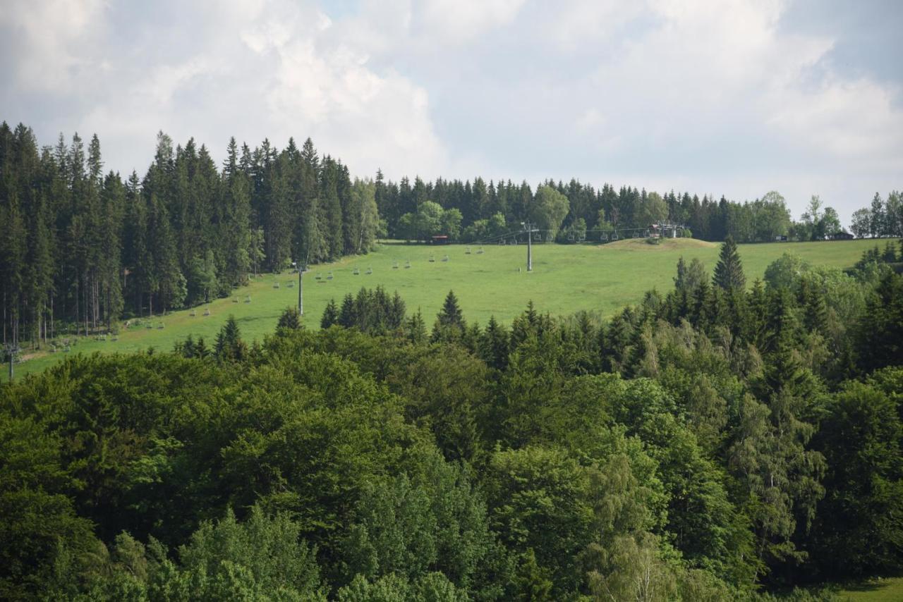 Apartman Mezi Kopci - Mid Hills Apartment Roudnice Exteriör bild